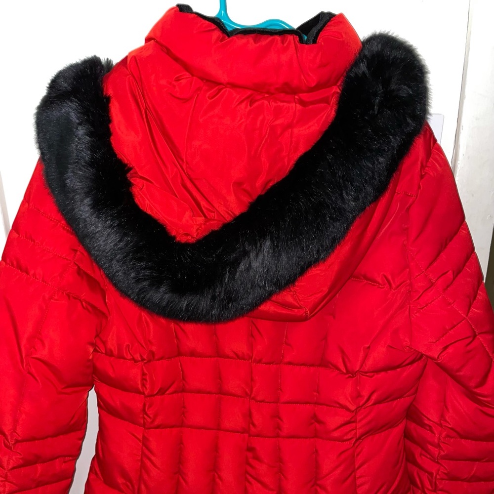 Red winter jacket - Picture 3 of 3